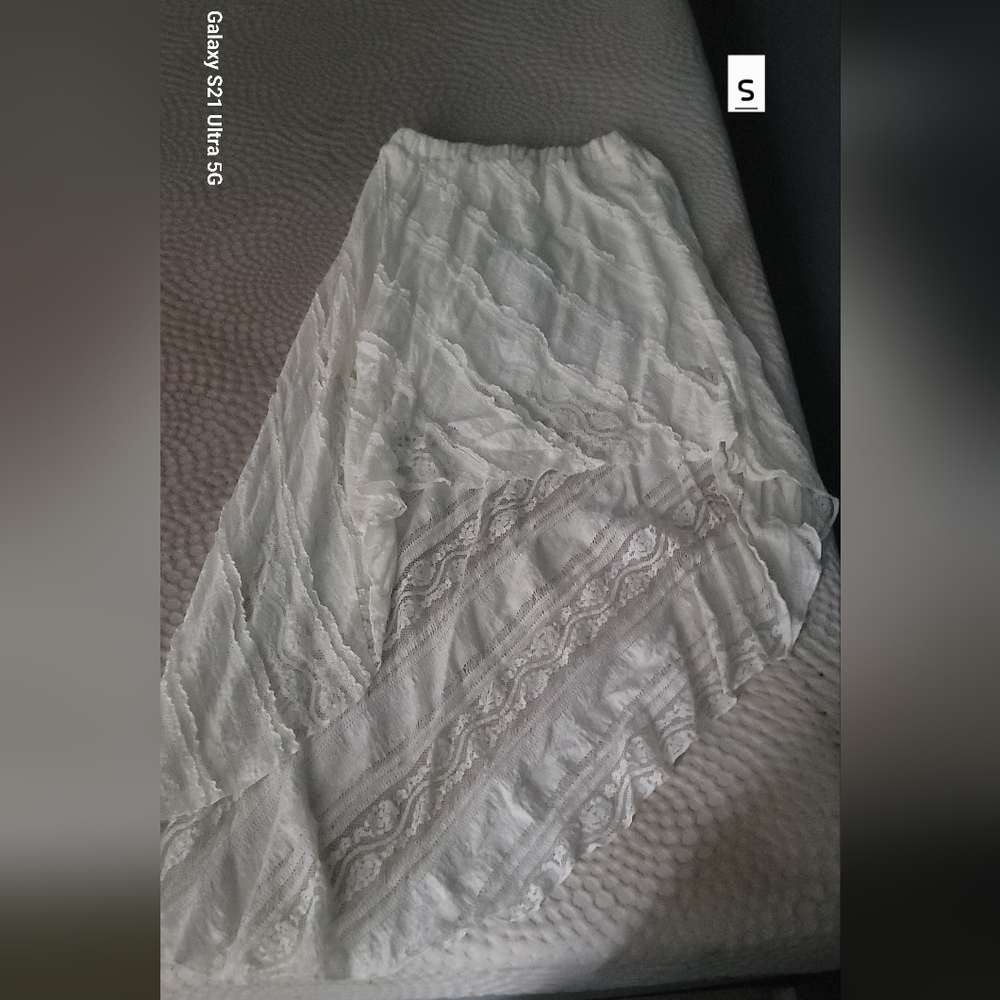 Elegant White Lace Fabric